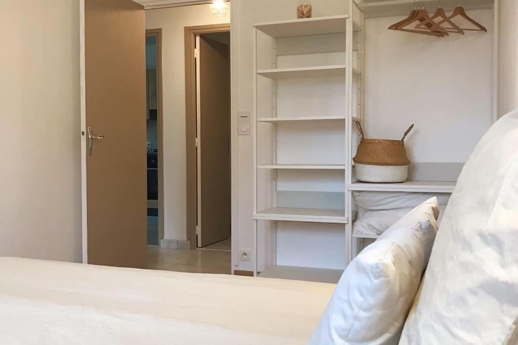 Appartement A 2 Pas Du Mont St-Michel Понторсон Екстериор снимка